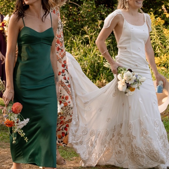 Elegant, Boho, Unique Wedding Dress - “Stevie” by Daughter’s of Simone - Size 6 - Picture 14 of 15